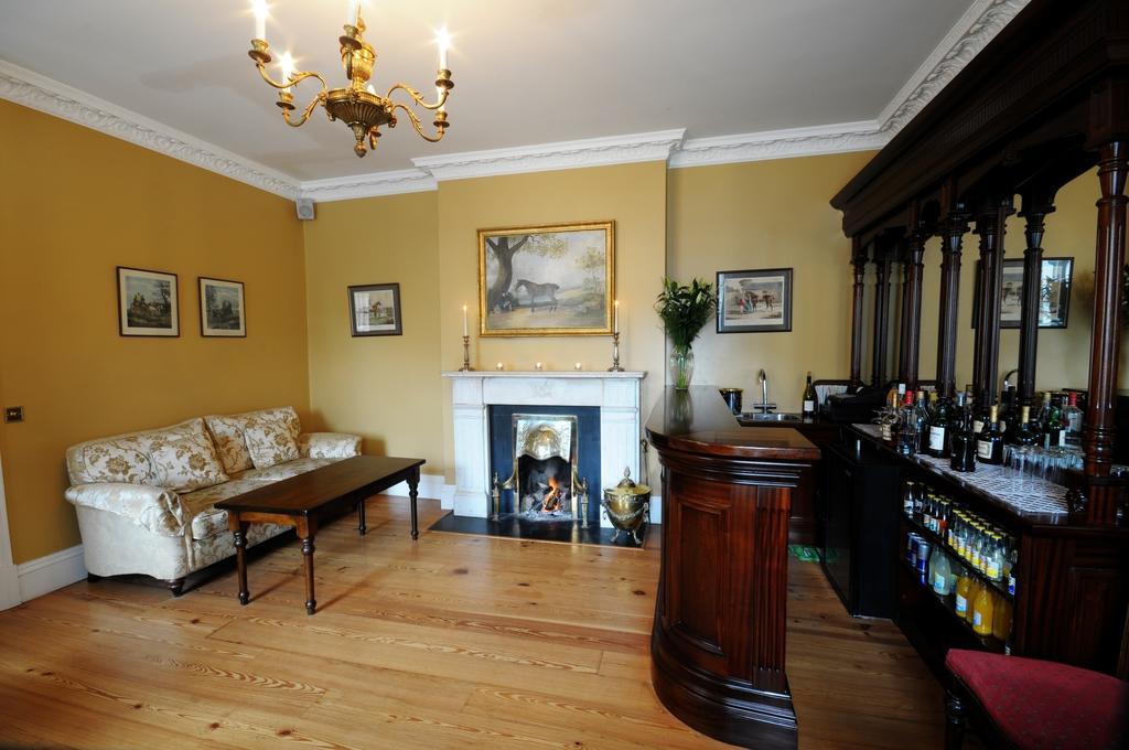 Hotel Ashbrook Arms Townhouse And Restaurant Durrow Exterior foto
