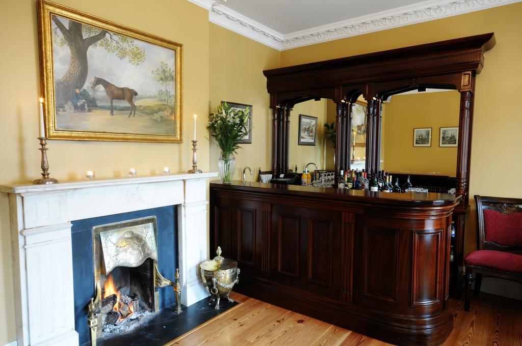 Hotel Ashbrook Arms Townhouse And Restaurant Durrow Exterior foto